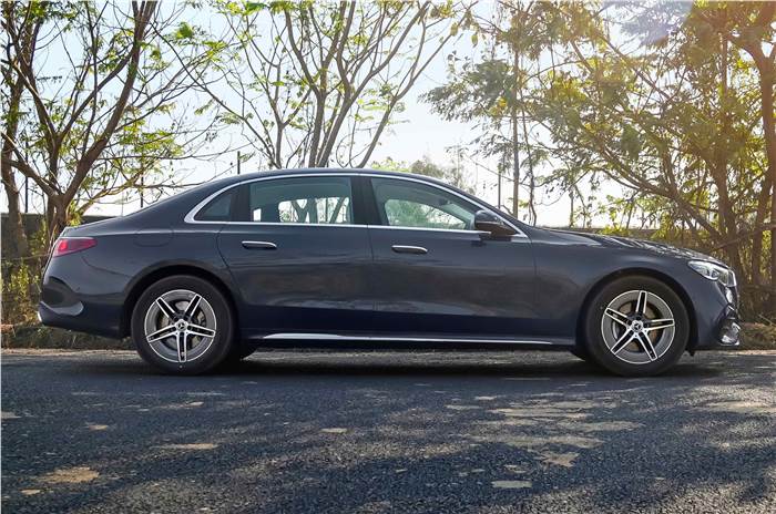 2025 Mercedes-Benz E-Class E 450 side static